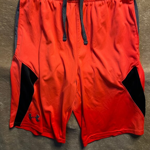 Under Armour Youth Large Red Orange Black Loose Athletic Basketball Shorts C03 - Picture 1 of 4